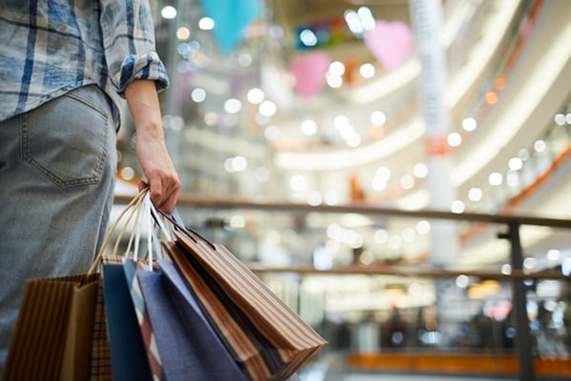 気をつけたい、シニアの衝動買いや買い物依存症。せっかく買うなら「資産」を